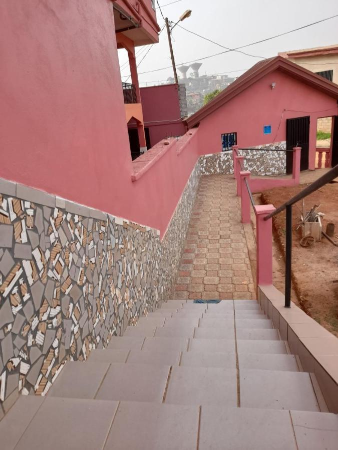 Britannia Hôtel Cmr Yaoundé Exterior foto