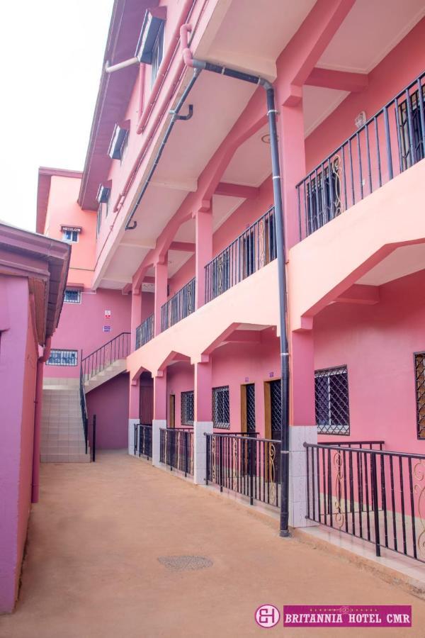 Britannia Hôtel Cmr Yaoundé Exterior foto