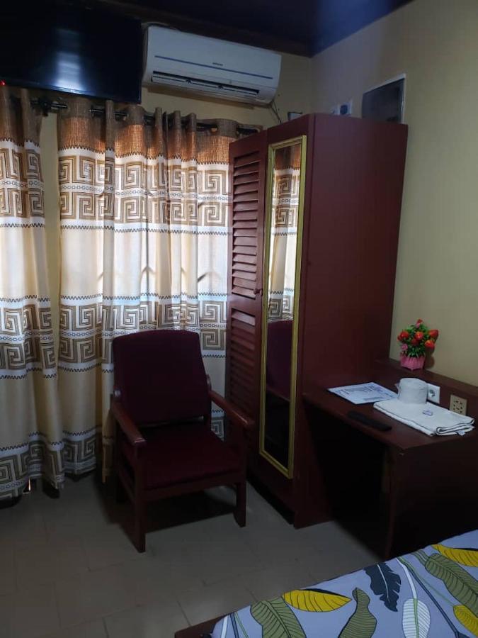 Britannia Hôtel Cmr Yaoundé Exterior foto