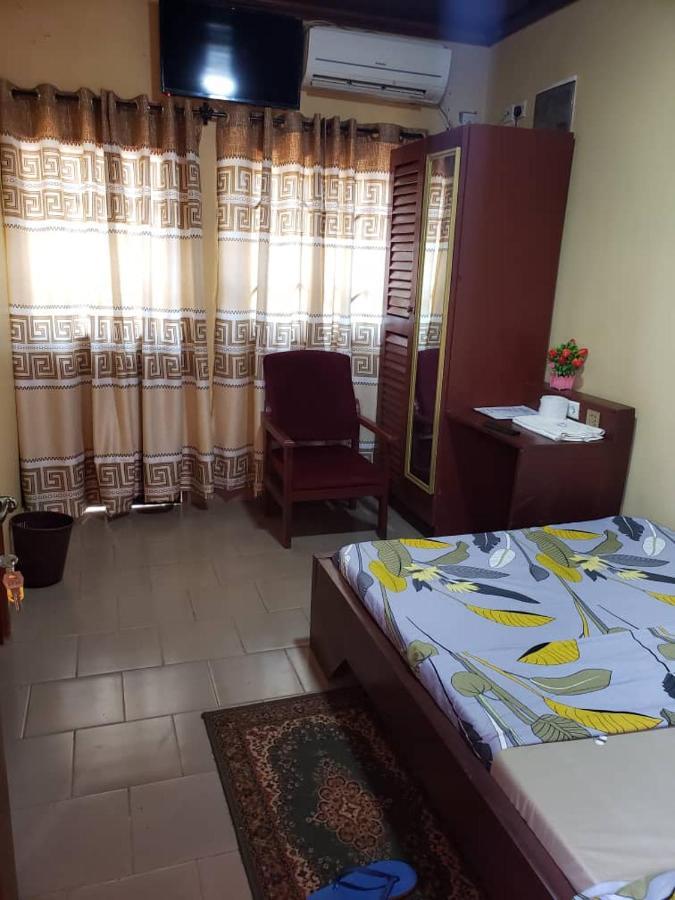 Britannia Hôtel Cmr Yaoundé Exterior foto